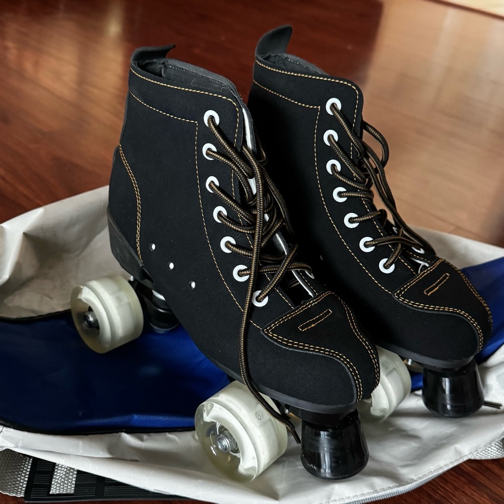 Black Roller Skates with Light Up Wheels